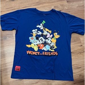 Disney short sleeve tee, size XL  juniors